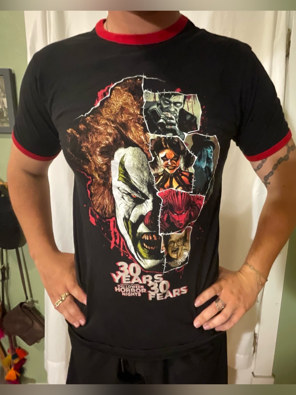 HHN Universal Studios Halloween Horror Nights T-Shirt Mens Medium 30 Years Fears